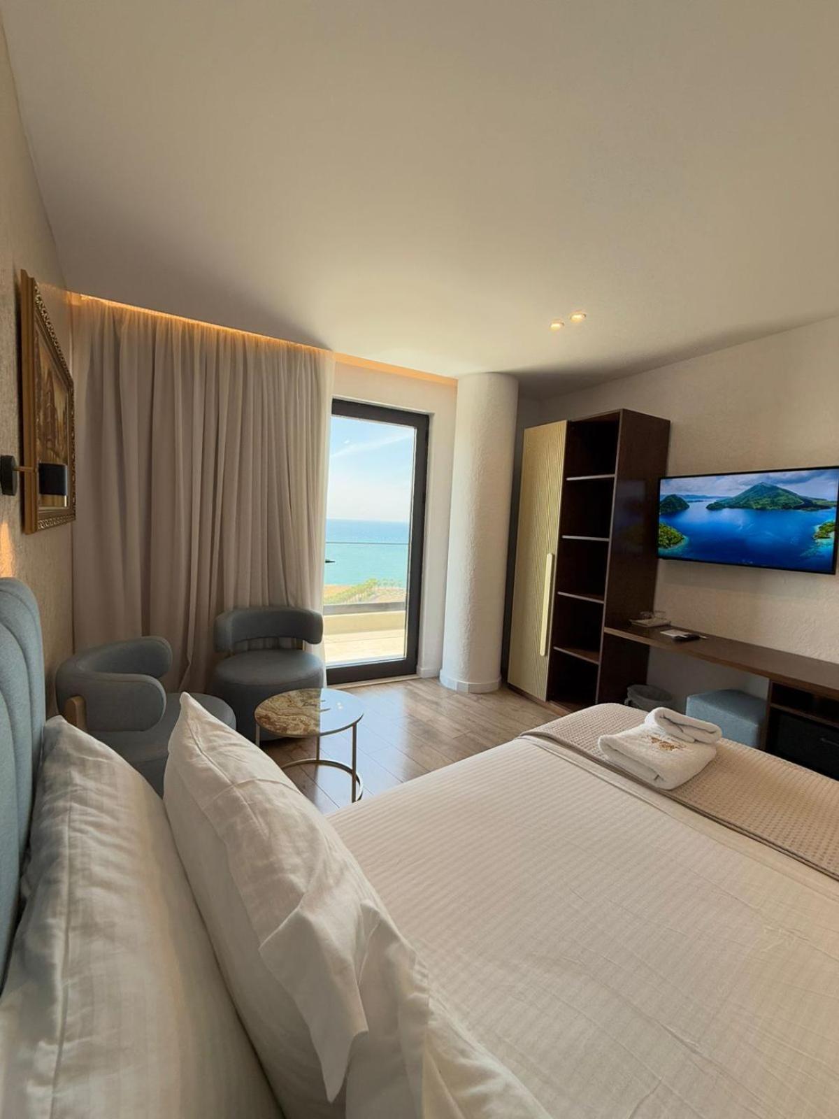 The Queen'S Lion Premium Hotel Саранде Екстериор снимка