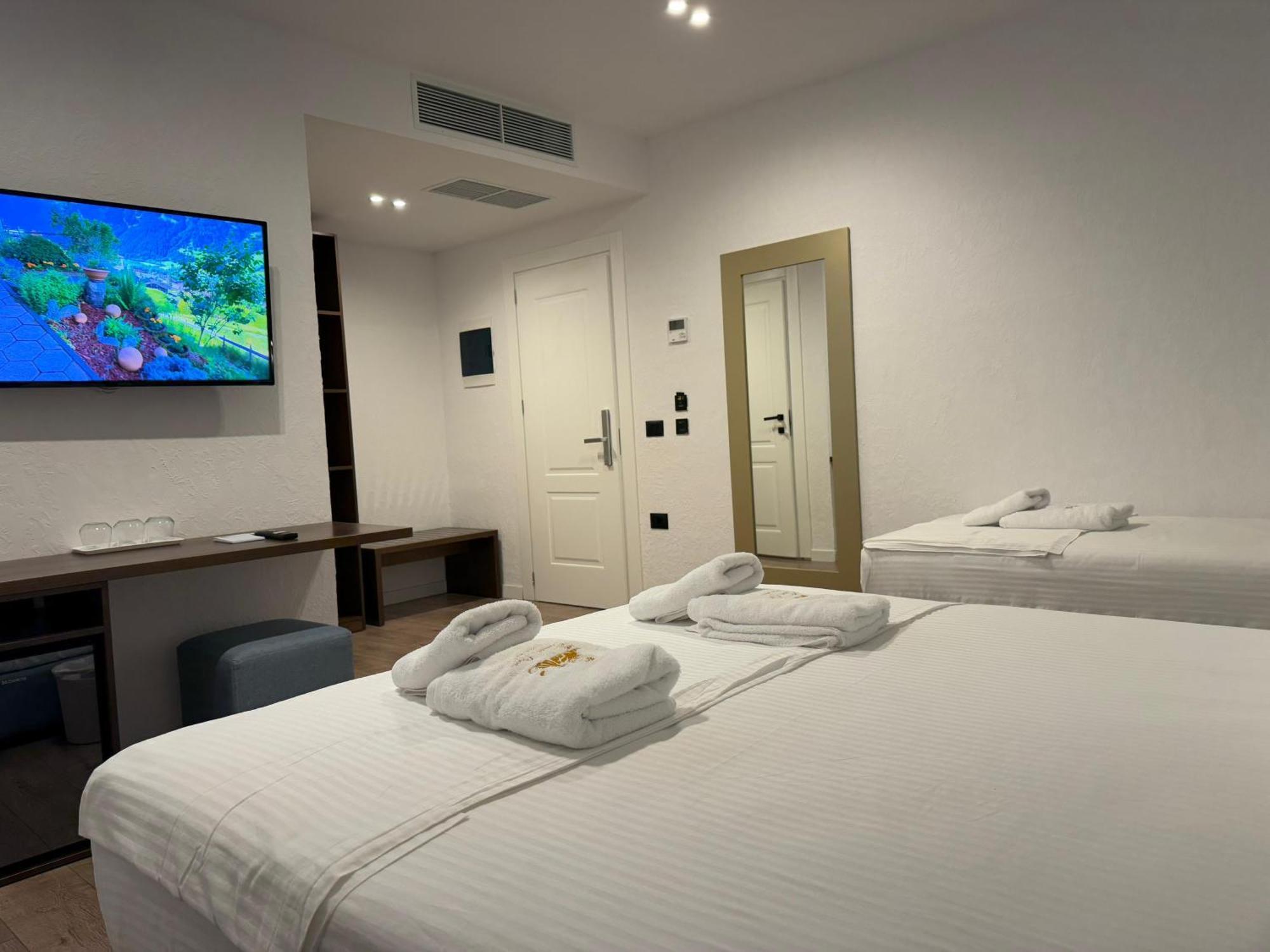 The Queen'S Lion Premium Hotel Саранде Екстериор снимка