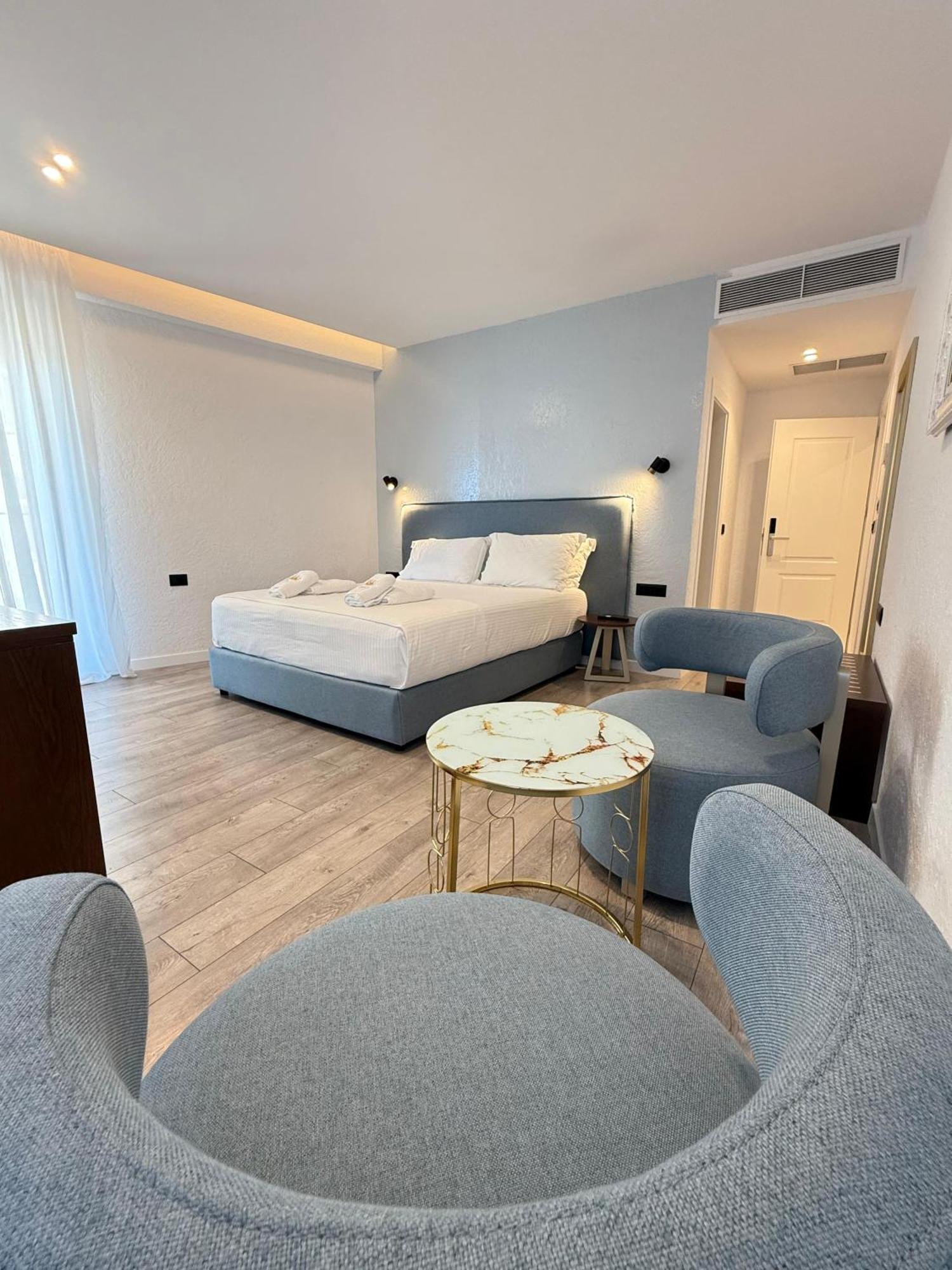 The Queen'S Lion Premium Hotel Саранде Екстериор снимка